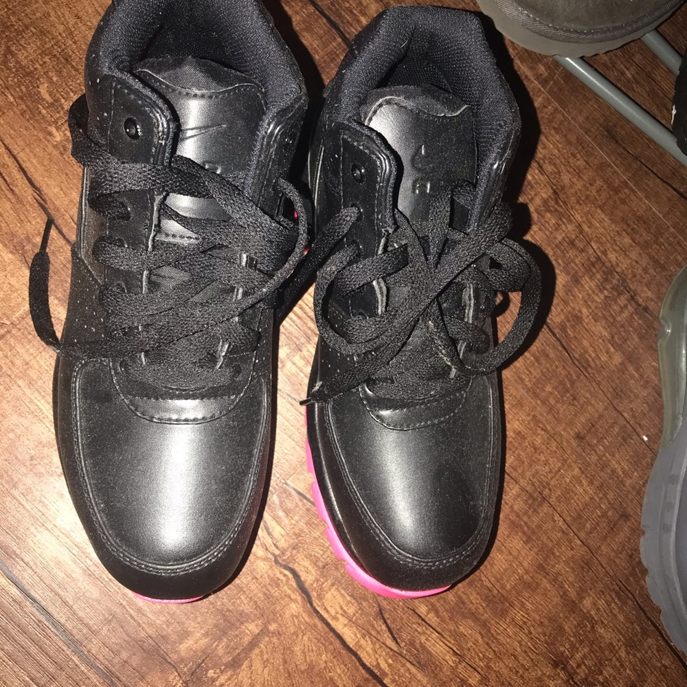 Nike Air Max Goadome Kids Boy 6/ Women 7.5